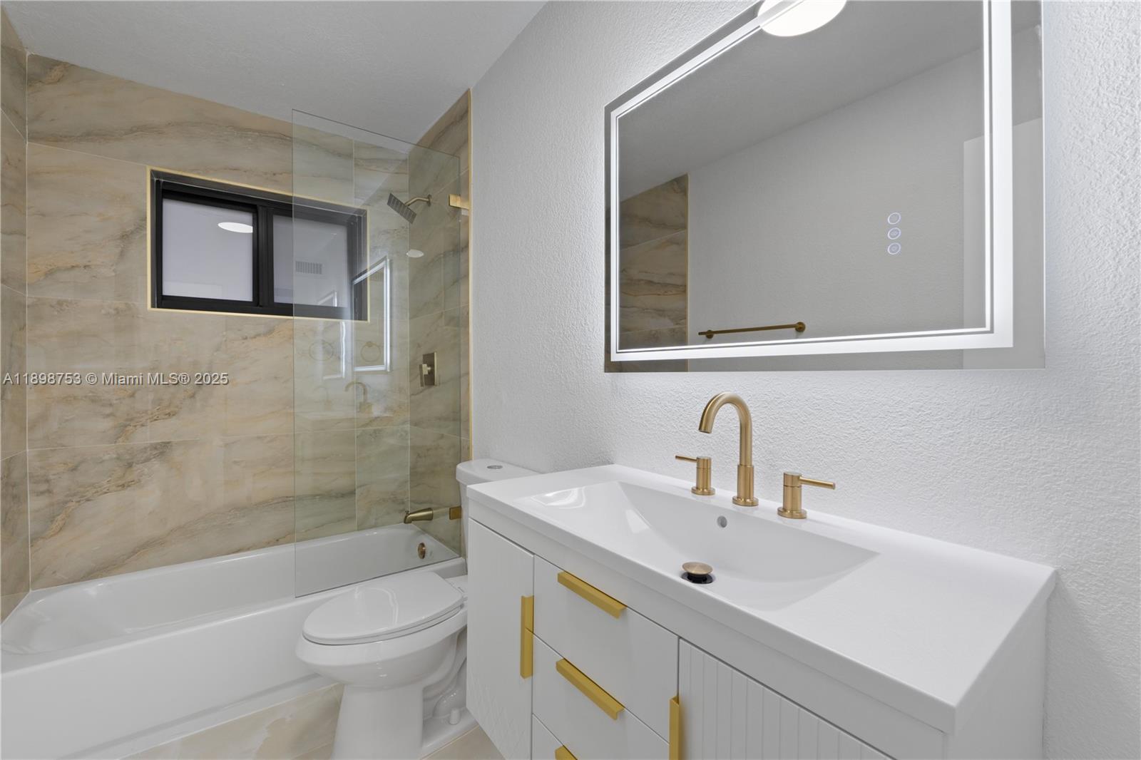 KNOLLS 1ST SECTION - Residential