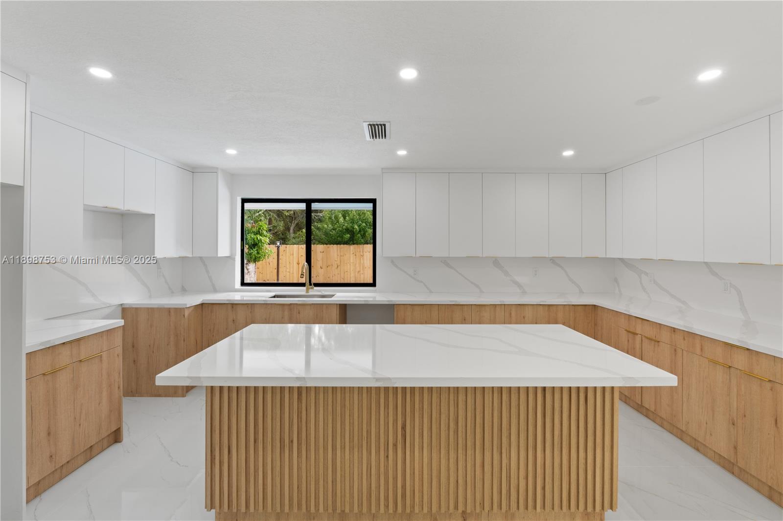 KNOLLS 1ST SECTION - Residential