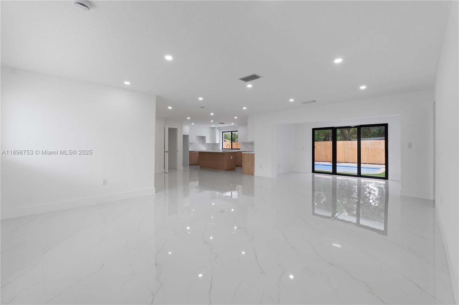 KNOLLS 1ST SECTION - Residential