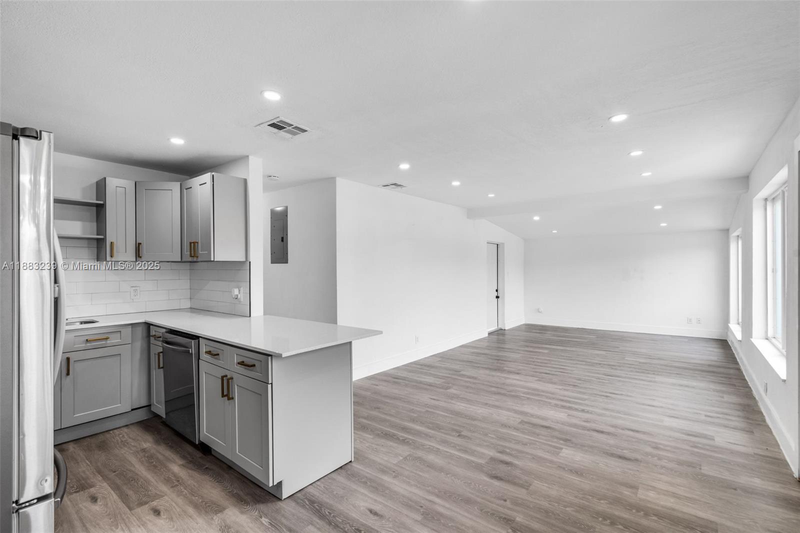 MARGATE 3RD ADD - Residential Lease