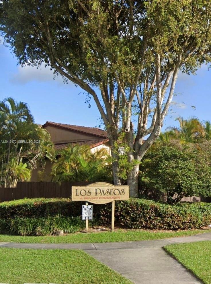 LOS PASEOS - Residential Lease