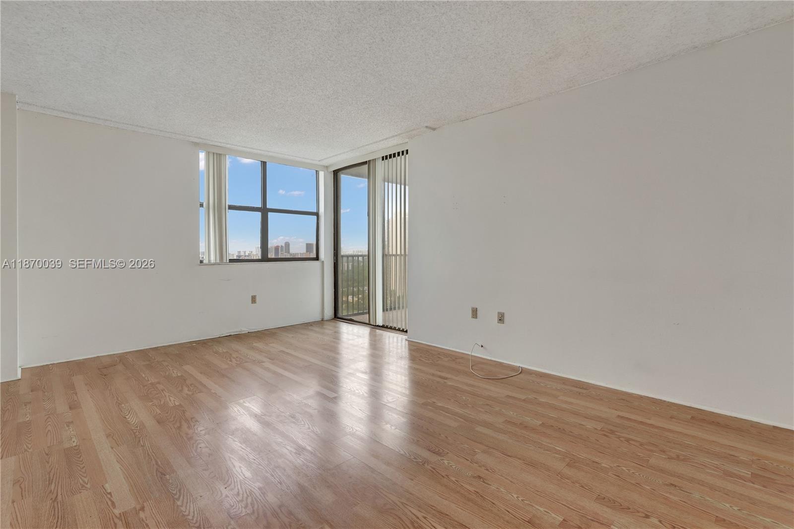 BONAVIDA CONDO - Residential