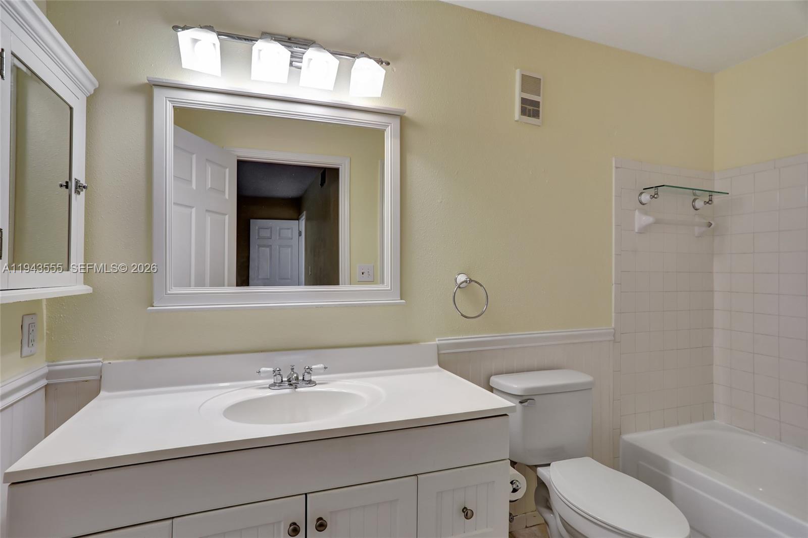 SAILBOAT POINTE CONDO - Residential