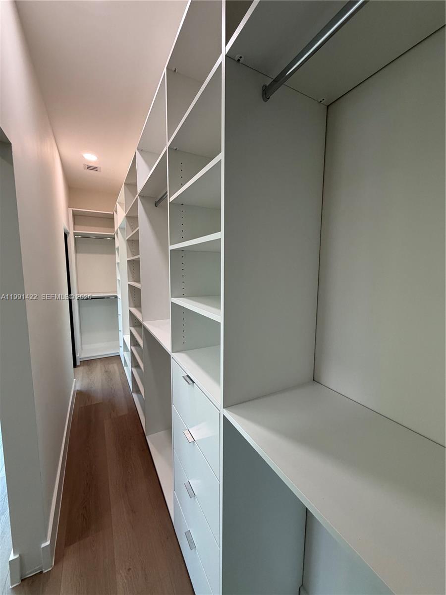 281 PRIME CONDO - Residential