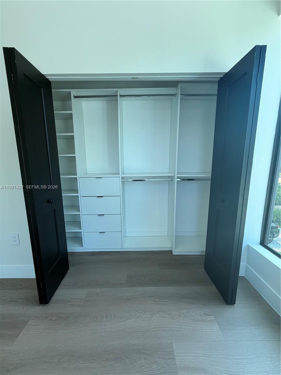 281 PRIME CONDO - Residential