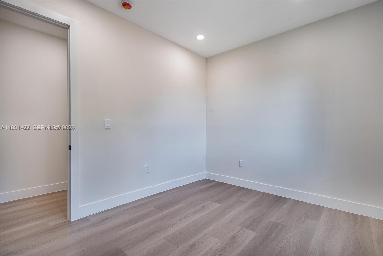 281 PRIME CONDO - Residential