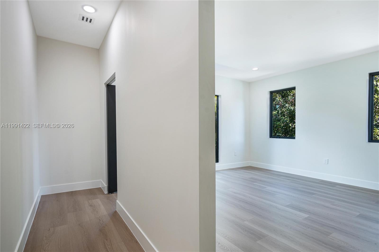 281 PRIME CONDO - Residential