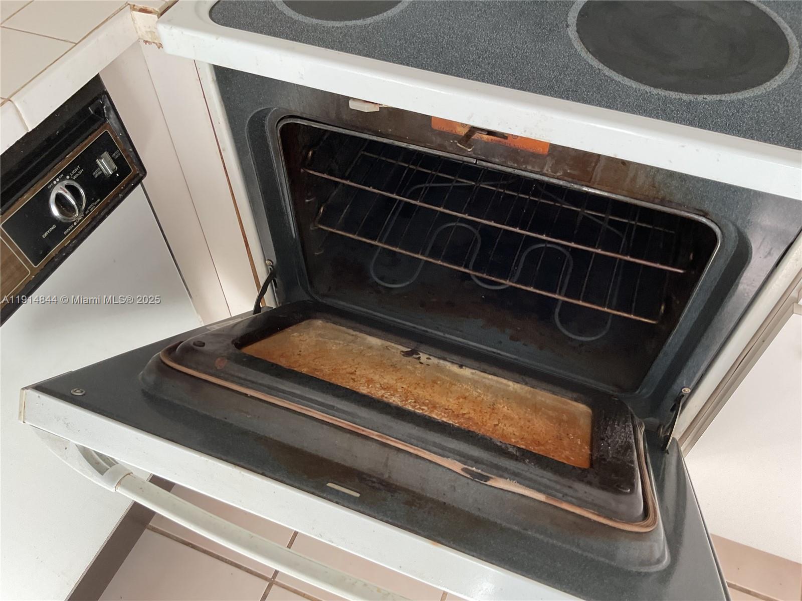 KINGS POINT SAXONY CONDOS - Residential Lease