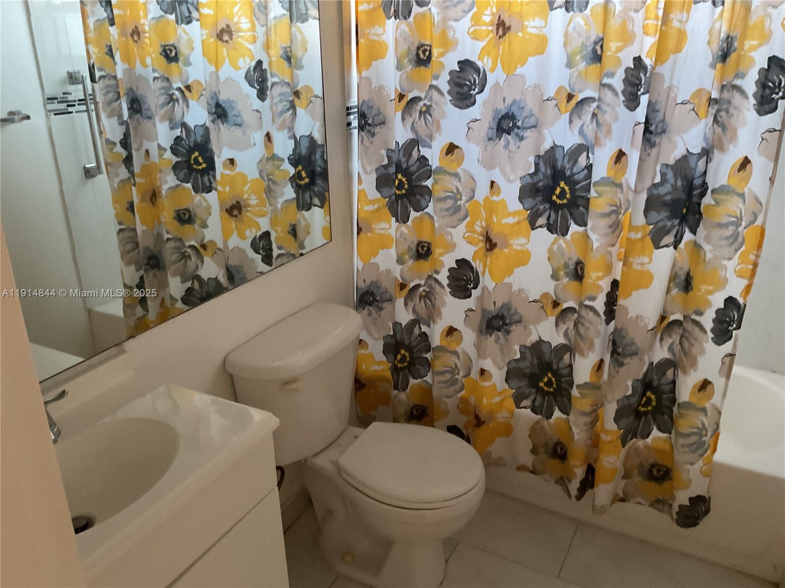 KINGS POINT SAXONY CONDOS - Residential Lease