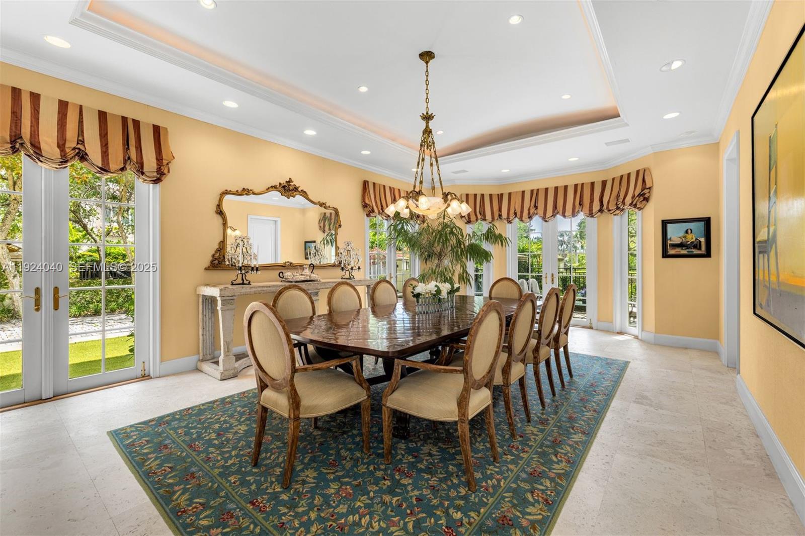 THE MOORINGS - Residential