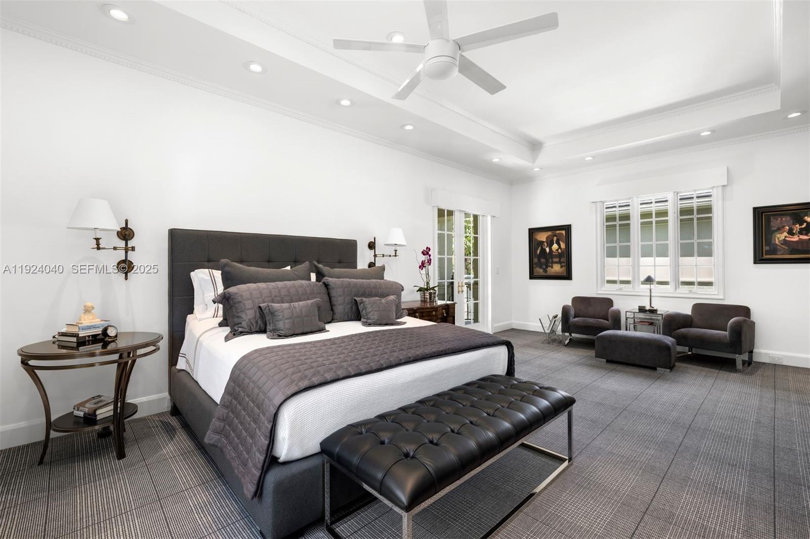 THE MOORINGS - Residential