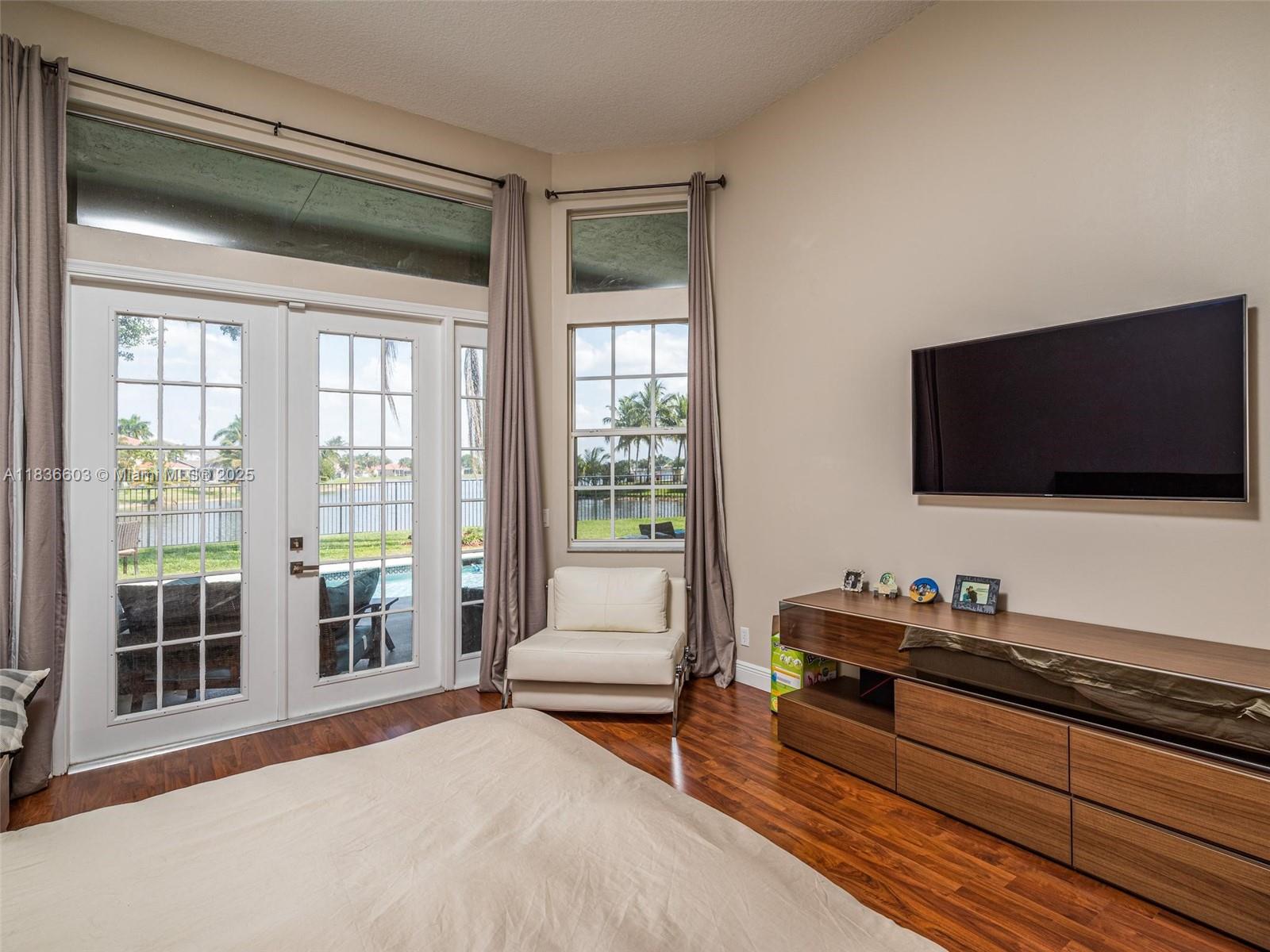 The Lakes - Verona Lake - Residential Lease