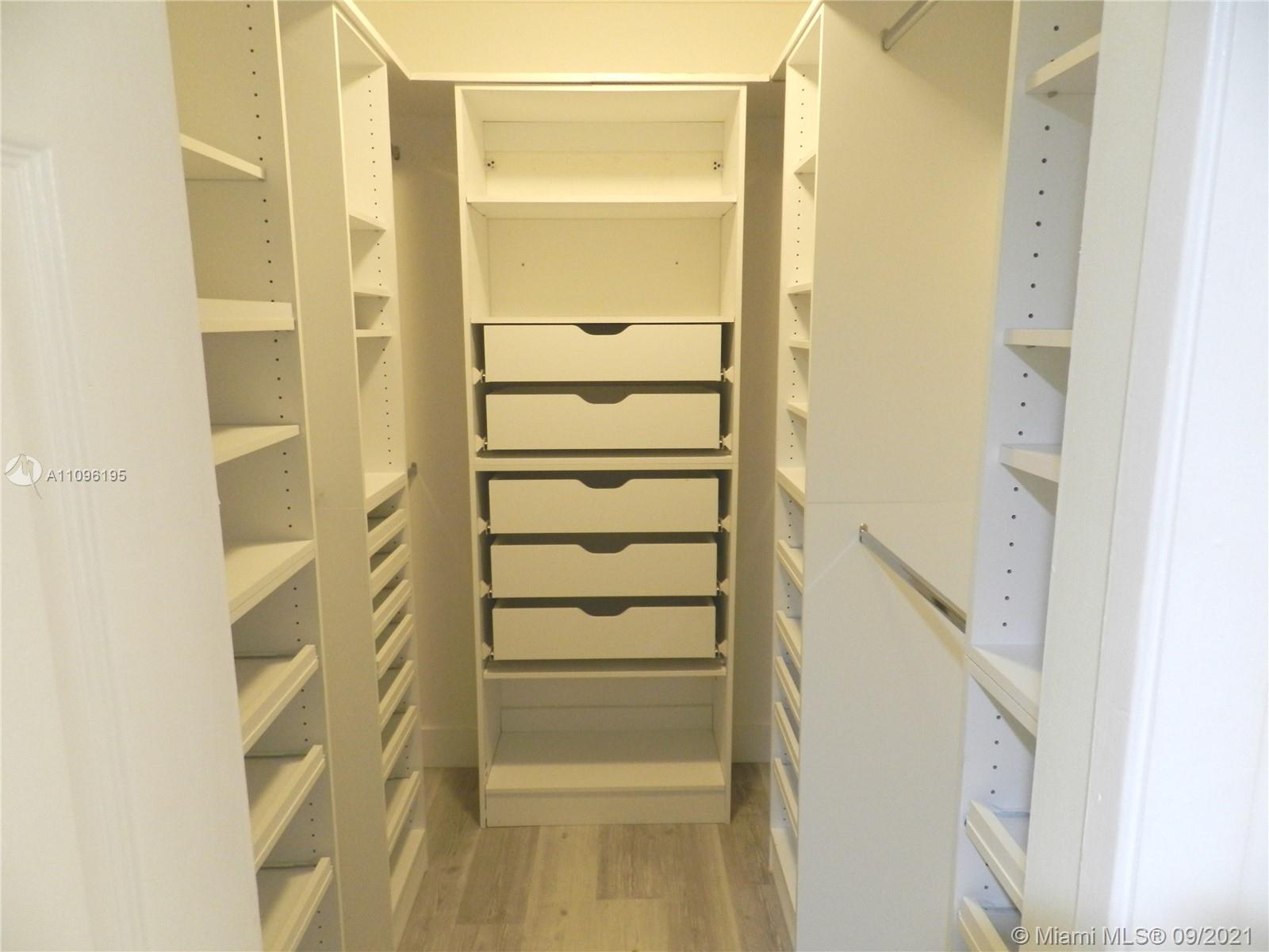 C C APTS AT BONAVENTURE C - Residential Lease