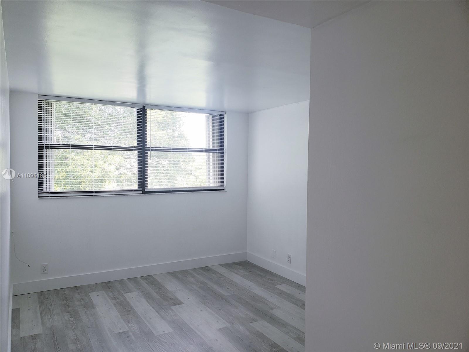 C C APTS AT BONAVENTURE C - Residential Lease