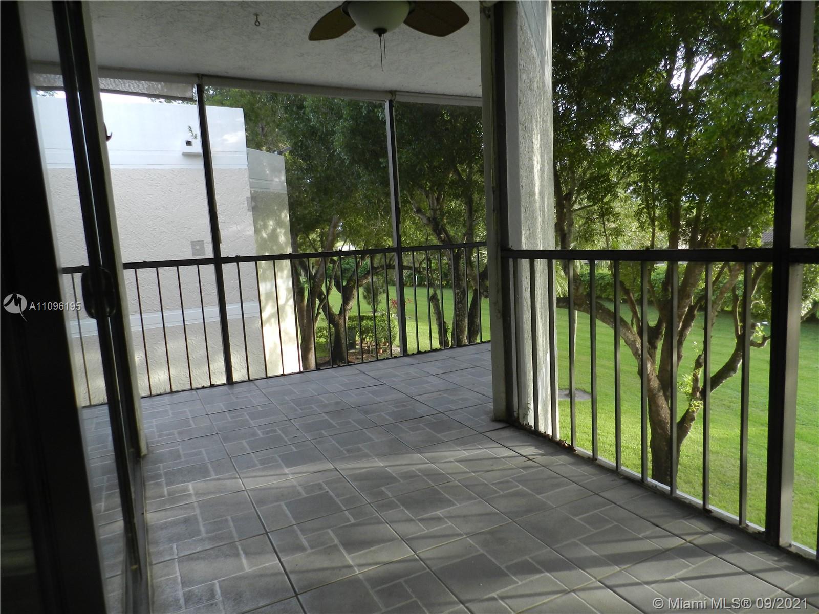 C C APTS AT BONAVENTURE C - Residential Lease