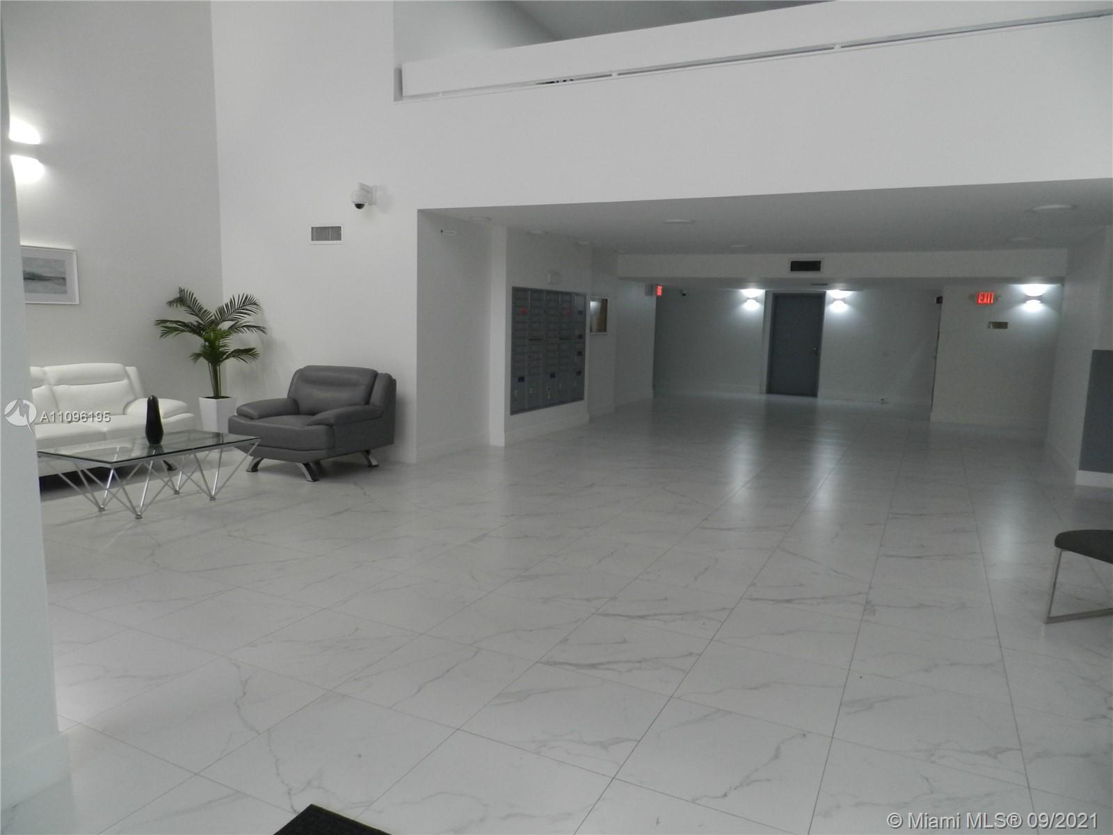 C C APTS AT BONAVENTURE C - Residential Lease