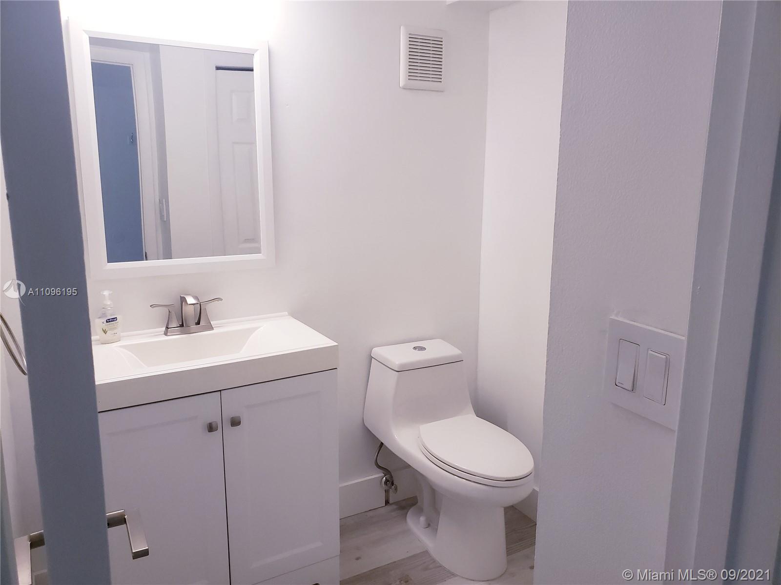 C C APTS AT BONAVENTURE C - Residential Lease