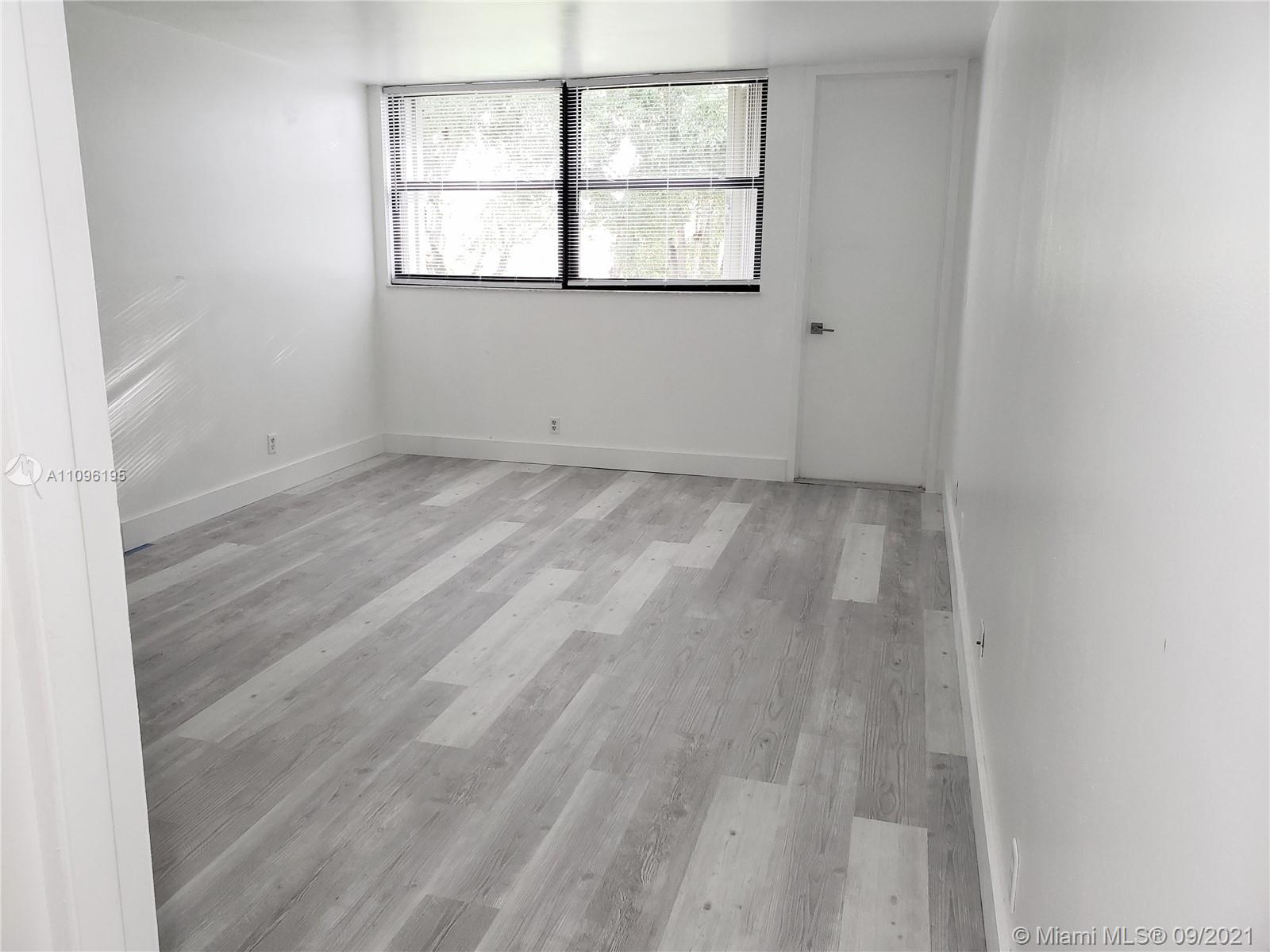 C C APTS AT BONAVENTURE C - Residential Lease