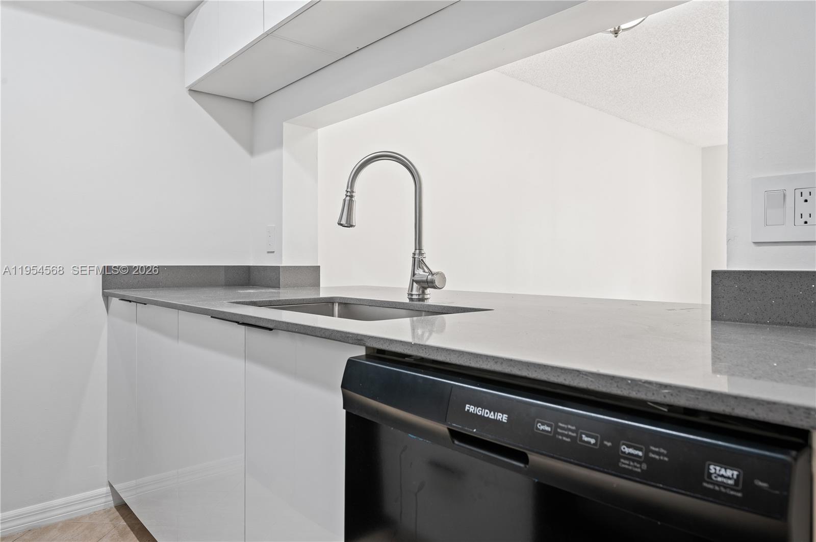 TARA GARDENS 1 CONDO - Residential