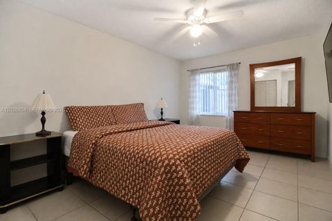 Tiny photo for 5103 SW 138th Ave Cir, Miami, FL 33175 (MLS # A12026804)