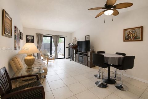 Tiny photo for 5103 SW 138th Ave Cir, Miami, FL 33175 (MLS # A12026804)