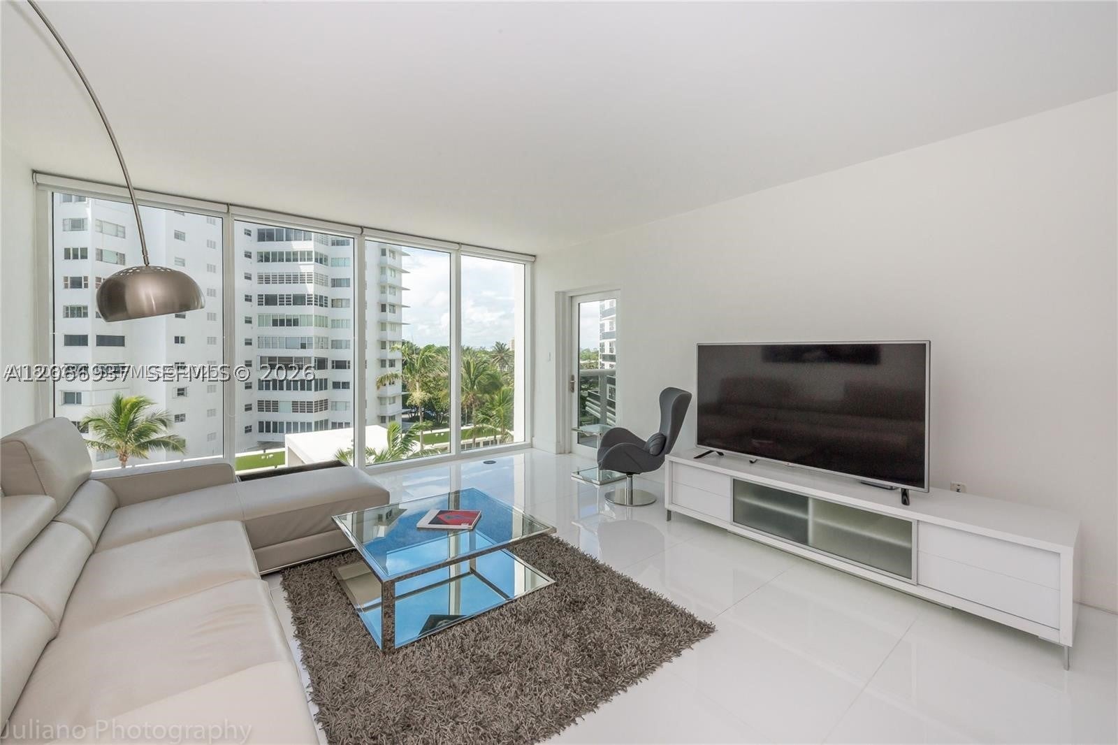 10275 Collins Ave 416