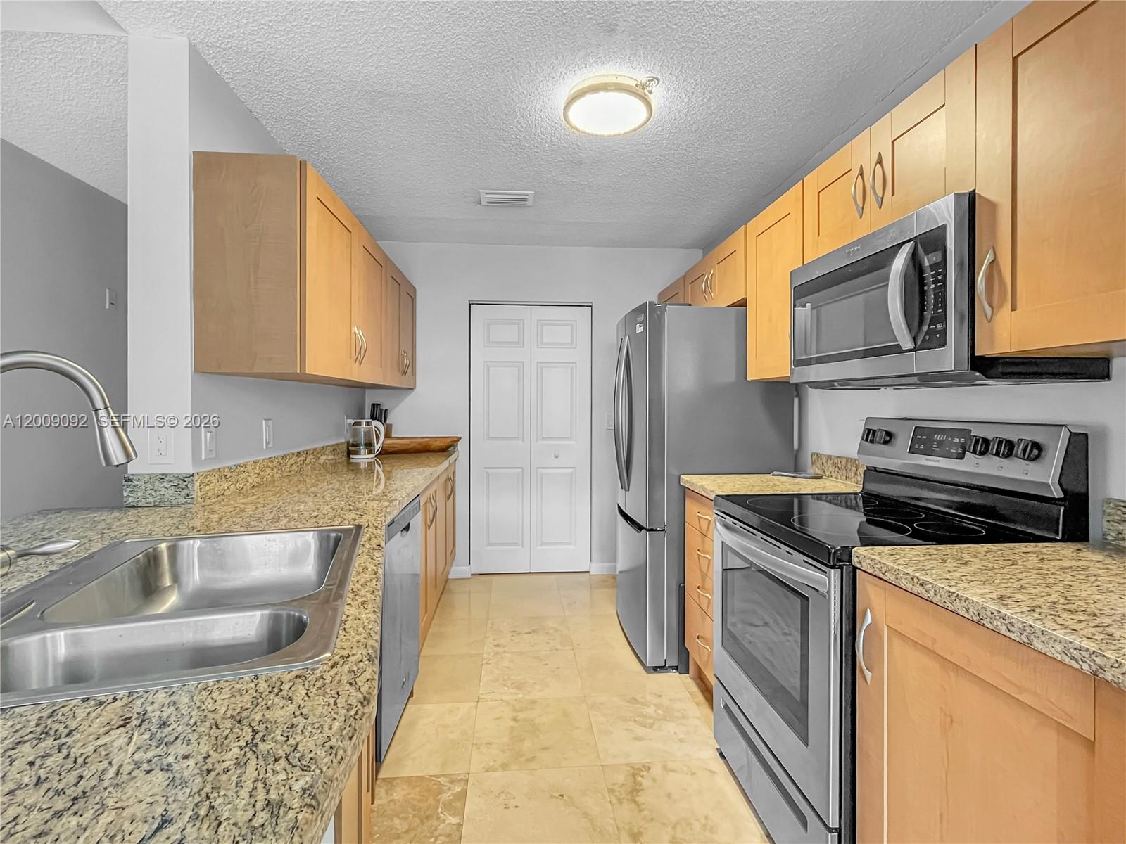 BOCAR CONDO - Residential