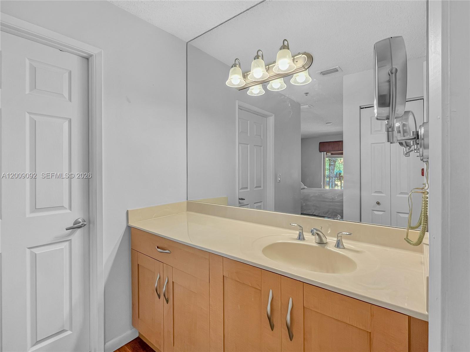 BOCAR CONDO - Residential