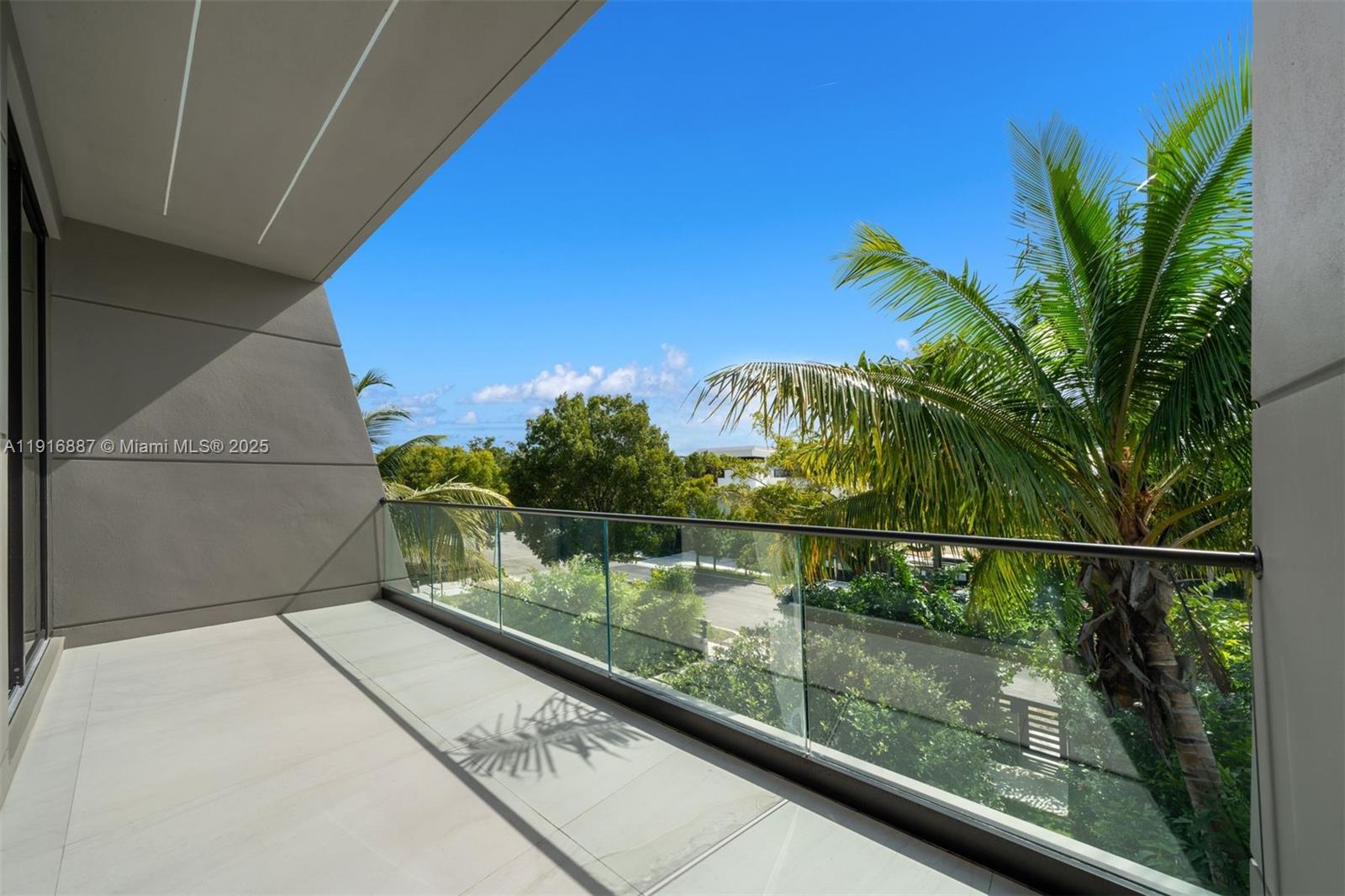 AQUA MARINE - Residential