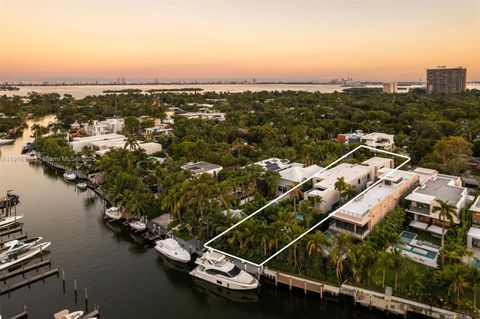 725 NE 77th St Miami FL 33138