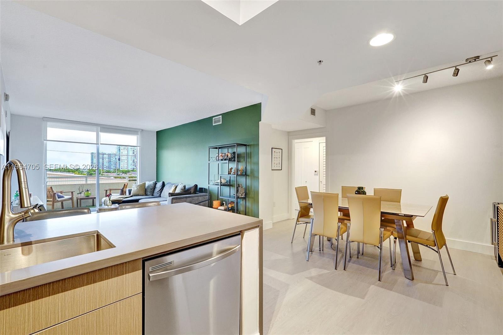 18800 NE 29th Ave 517