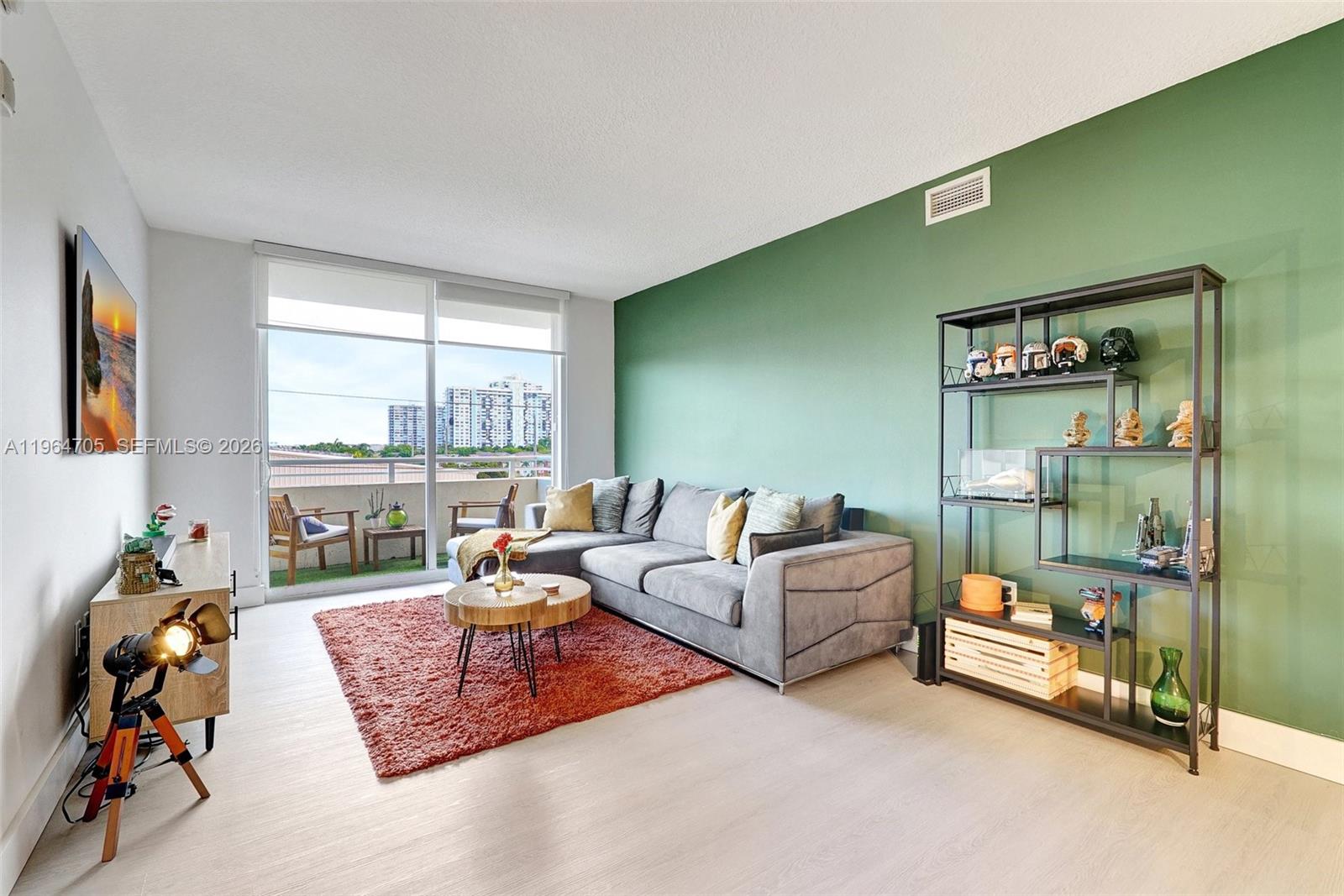 18800 NE 29th Ave 517