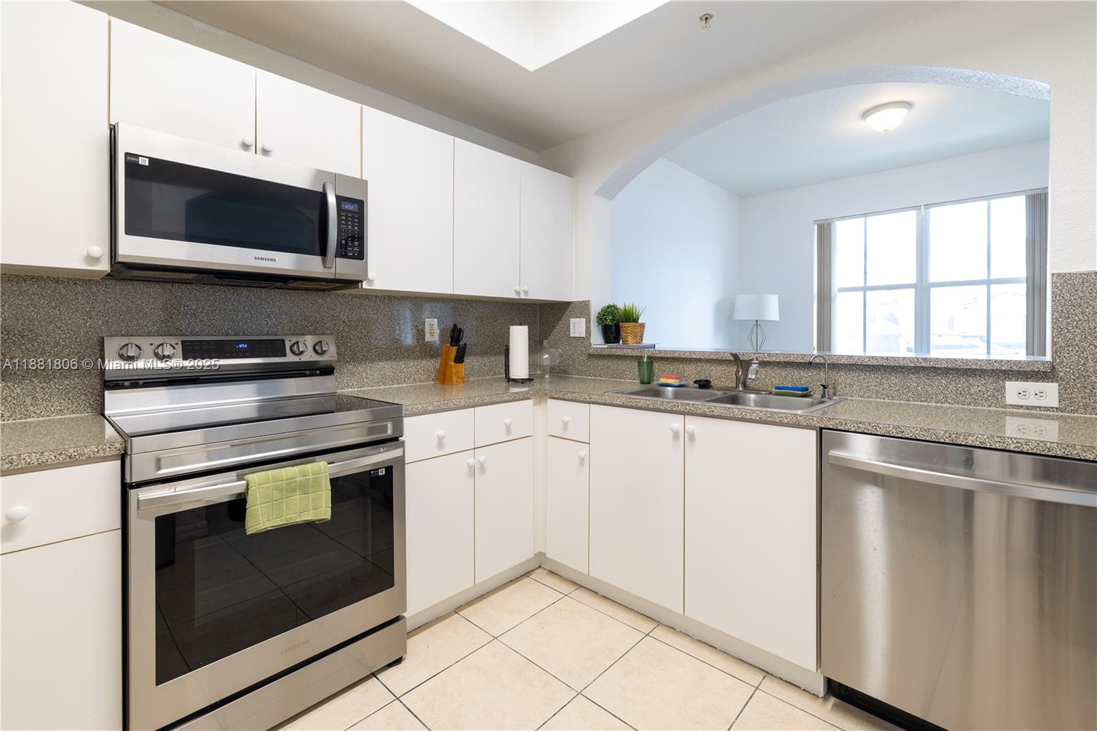 CENTURY PARK CONDO NO 2 - Residential