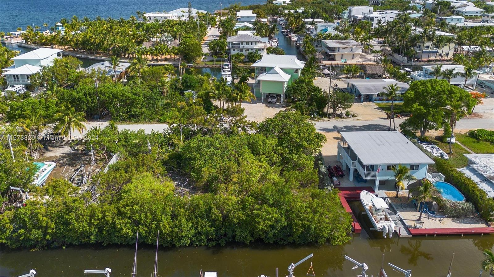 KEY LARGO BEACH - Land