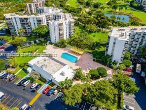 BISCAYA IV CONDO - Residential