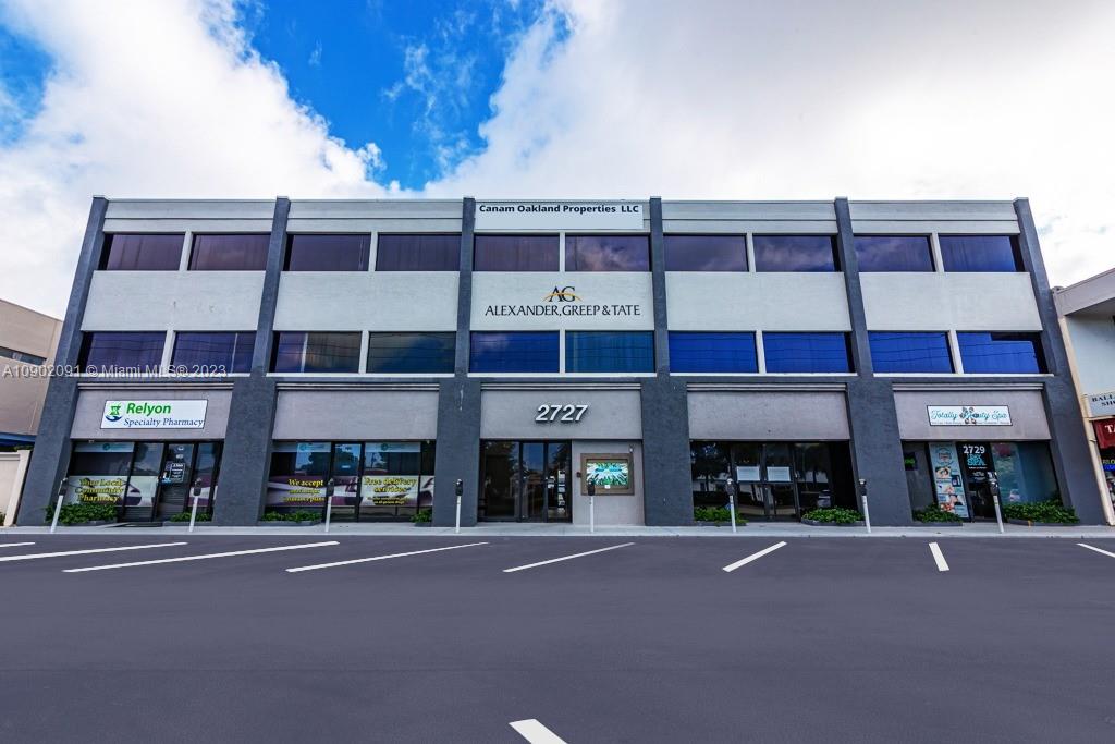 Indicated to office, medical clinic, ontological clinic and conference room, and others. Beautifully renovated offices with great exposure. Great location surrounded by restaurants and lots of foot traffic. Located East of Us1, minutes from the Fort Lauderdale Beach and the Airport. Executive suite complex, Natural Light, 31 Surface Parking Spaces & 4 Covered Parking Spaces