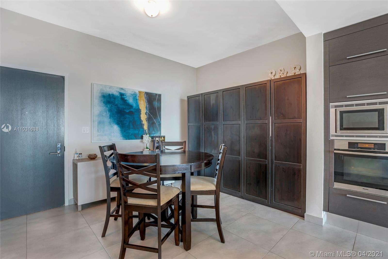 900 BISCAYNE BAY CONDO - Residential