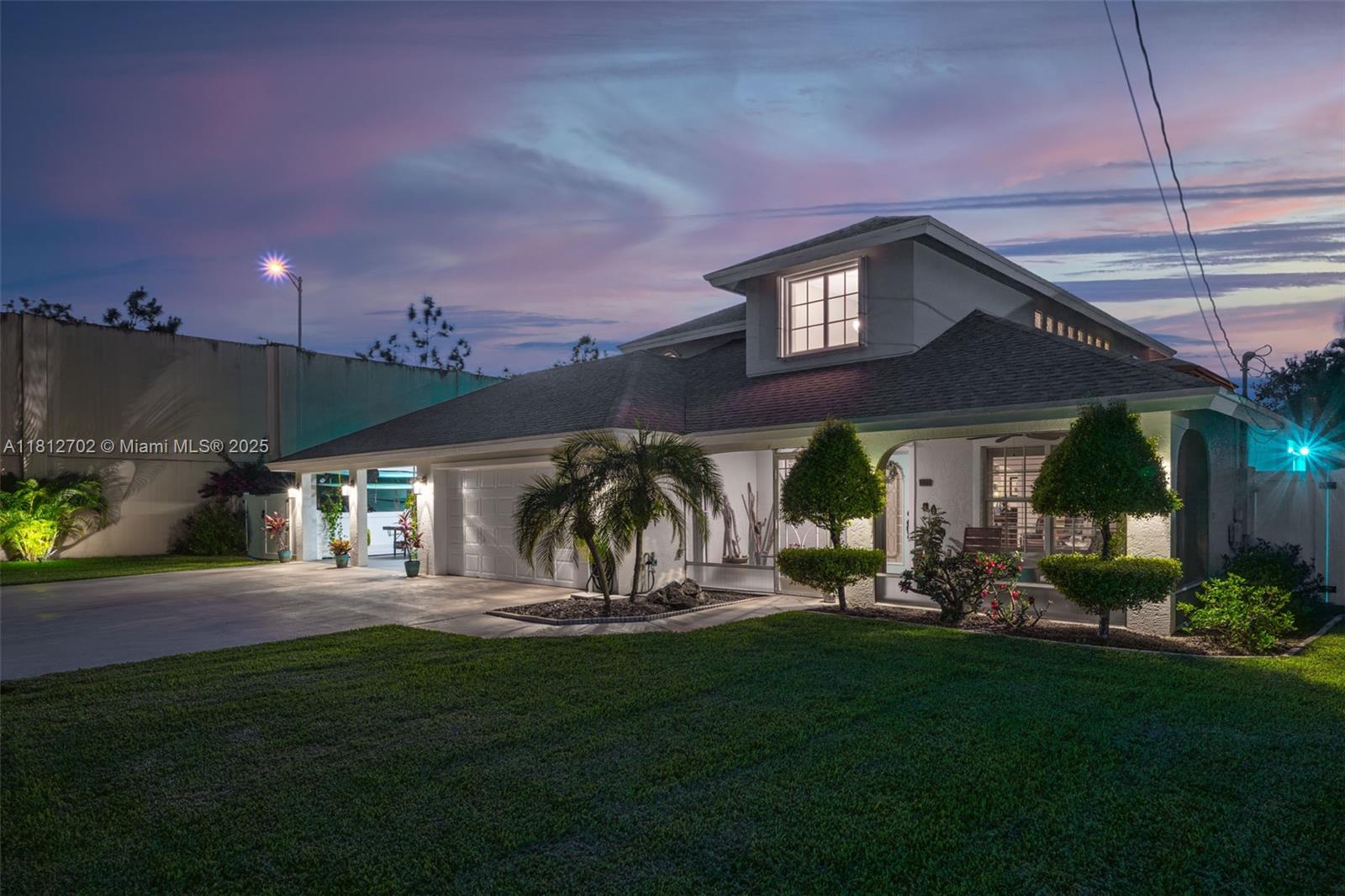 NORTH PALM BEACH HEIGHTS - Residential