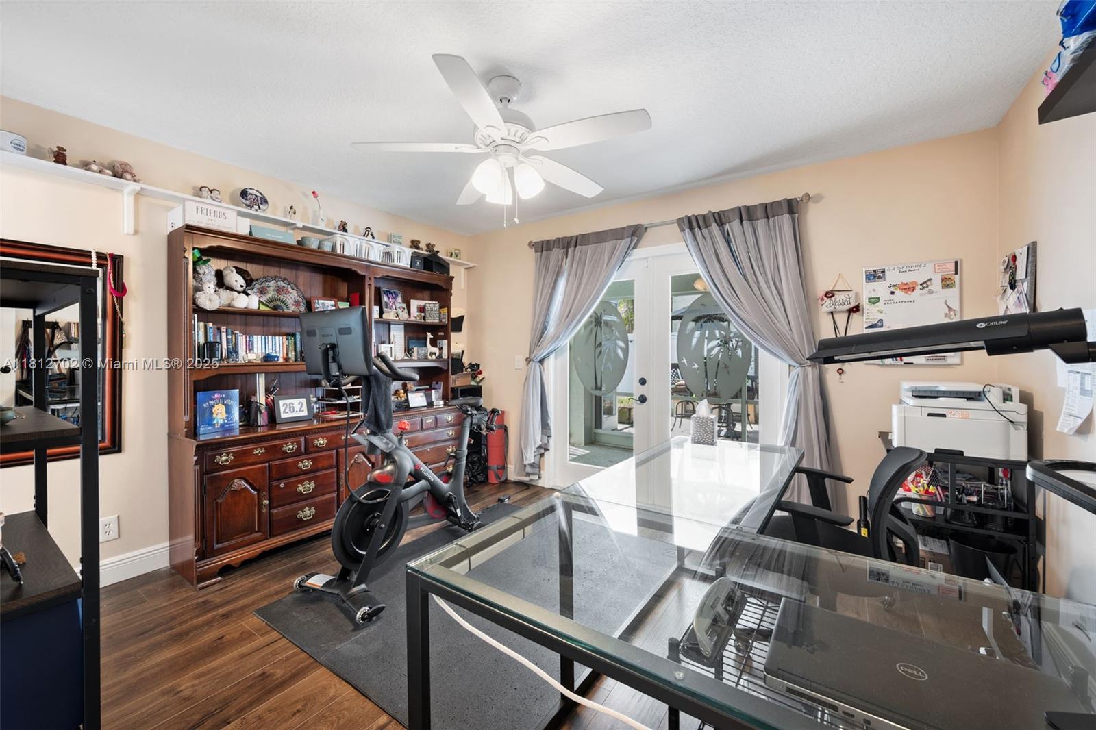NORTH PALM BEACH HEIGHTS - Residential