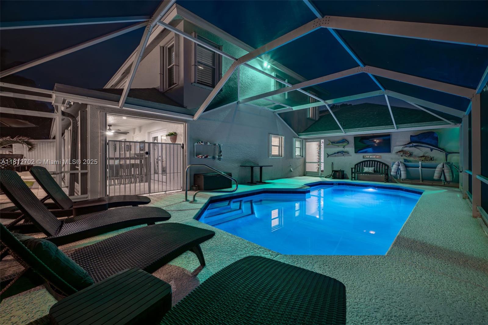NORTH PALM BEACH HEIGHTS - Residential