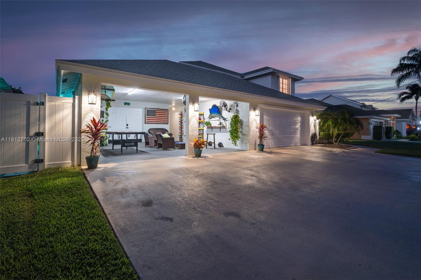NORTH PALM BEACH HEIGHTS - Residential