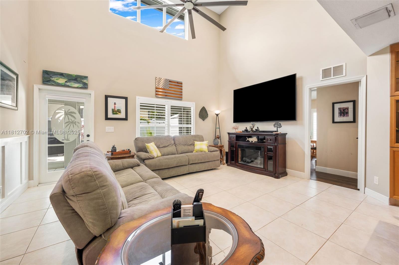 NORTH PALM BEACH HEIGHTS - Residential