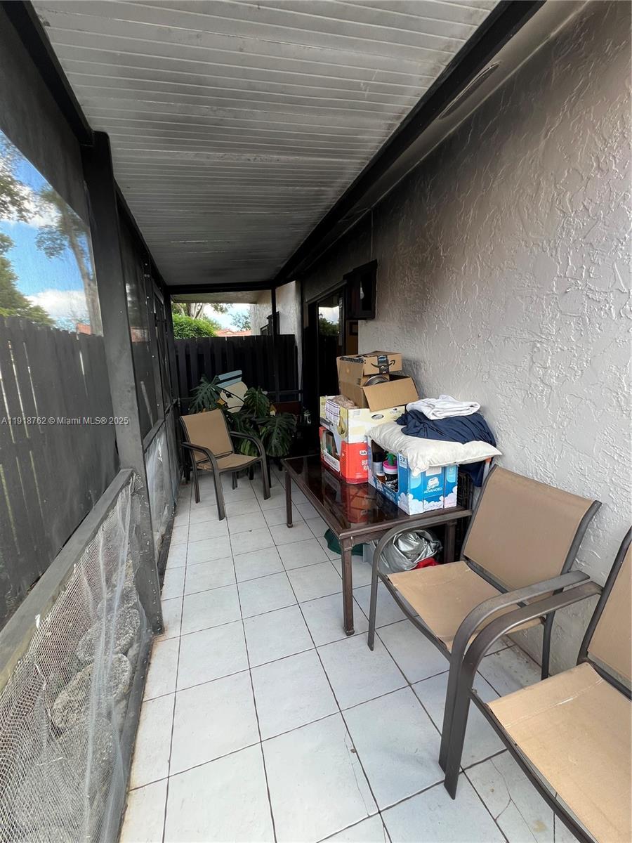 LAKES MEADOW VILG HOMES C - Residential