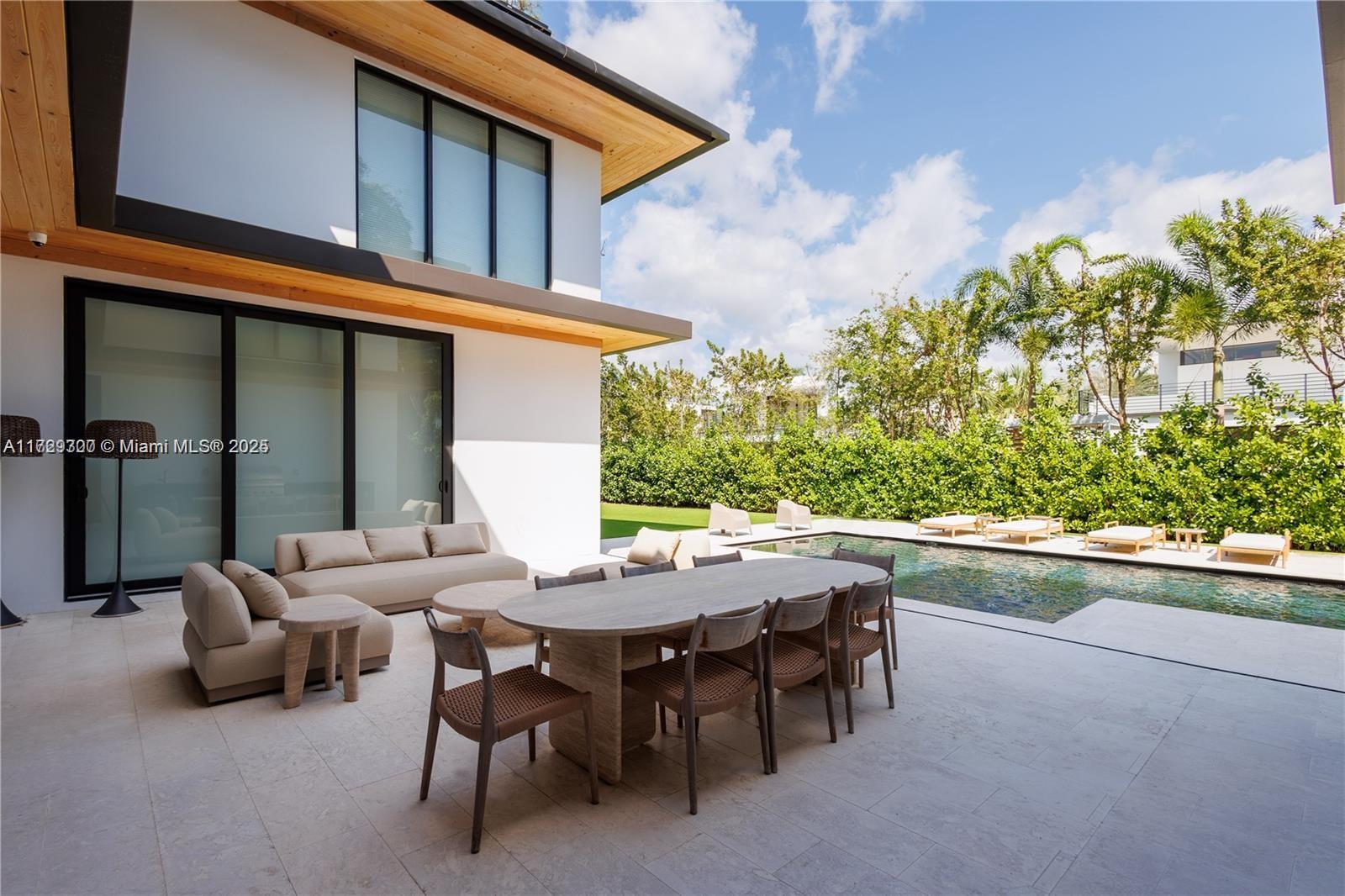 DAVIS OAKS - Residential