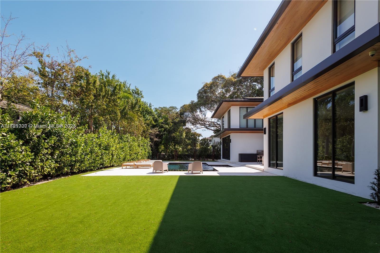DAVIS OAKS - Residential