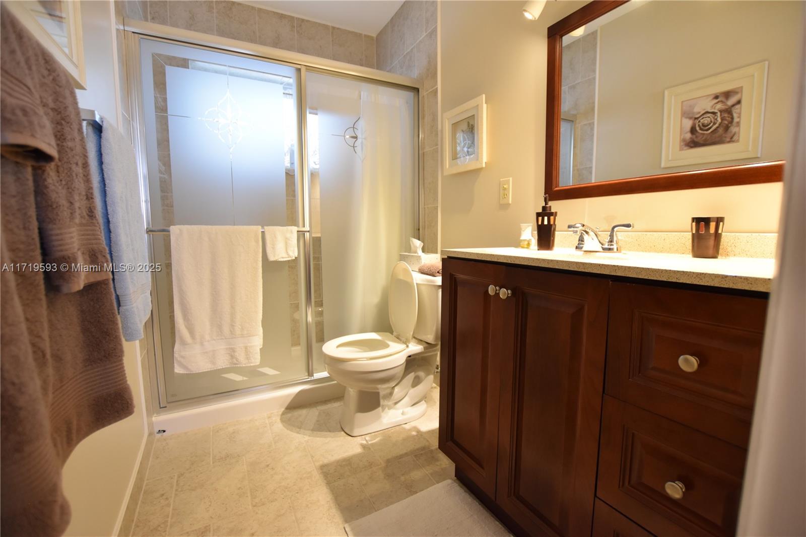 CRESTHAVEN VILLAS 16 COND - Residential