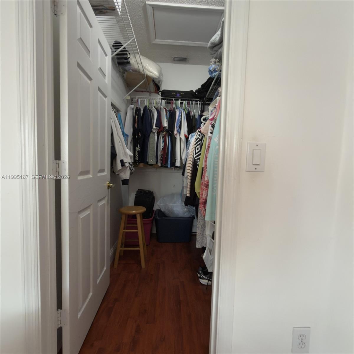 EMERALD COURTS - OPAL CRE - Residential