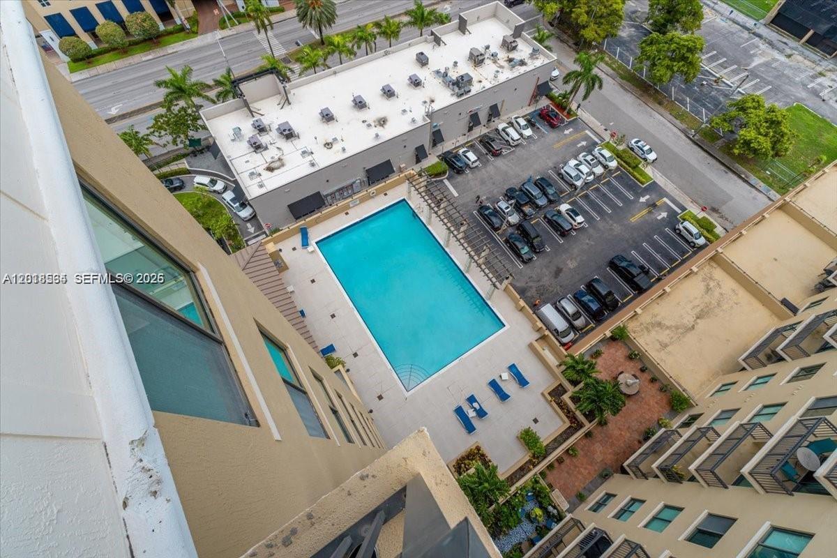 4242 NW 2nd St 1608