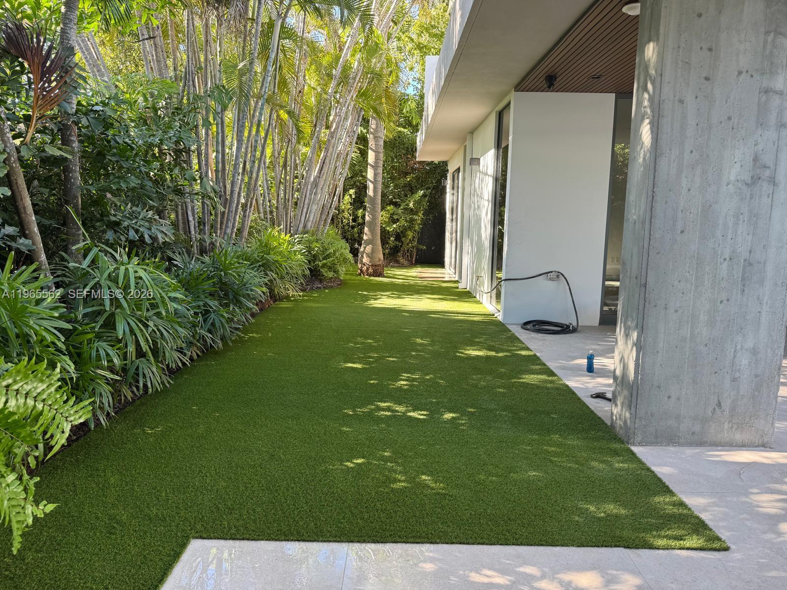 BAY HEIGHTS - Residential