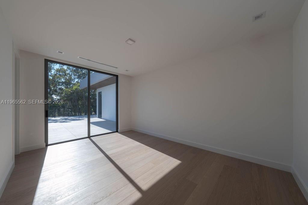 BAY HEIGHTS - Residential